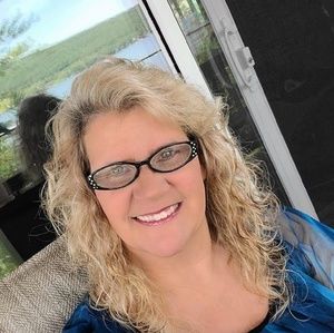 Meet your Posher, Tonya